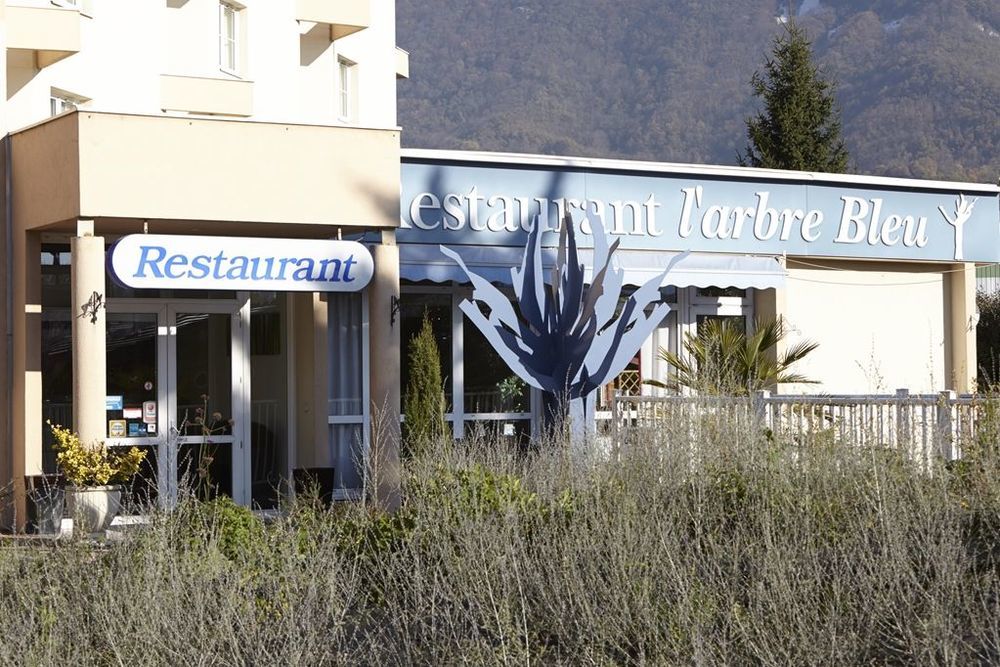 Hotel Le Neron - Logis Fontanil-Cornillon Exterior foto