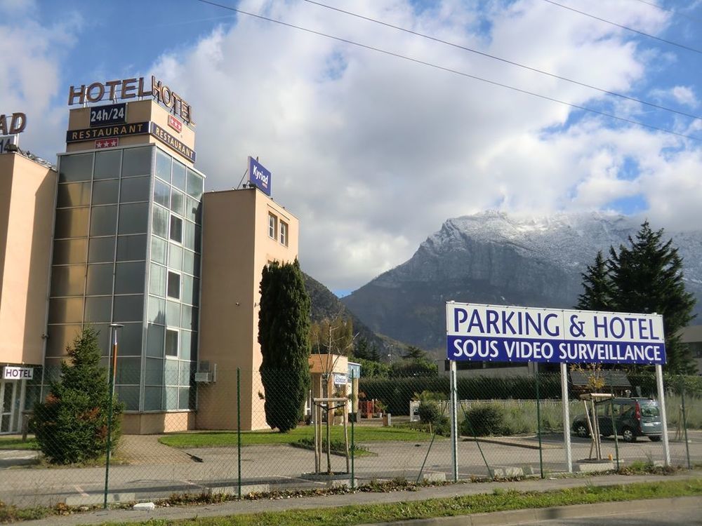 Hotel Le Neron - Logis Fontanil-Cornillon Exterior foto